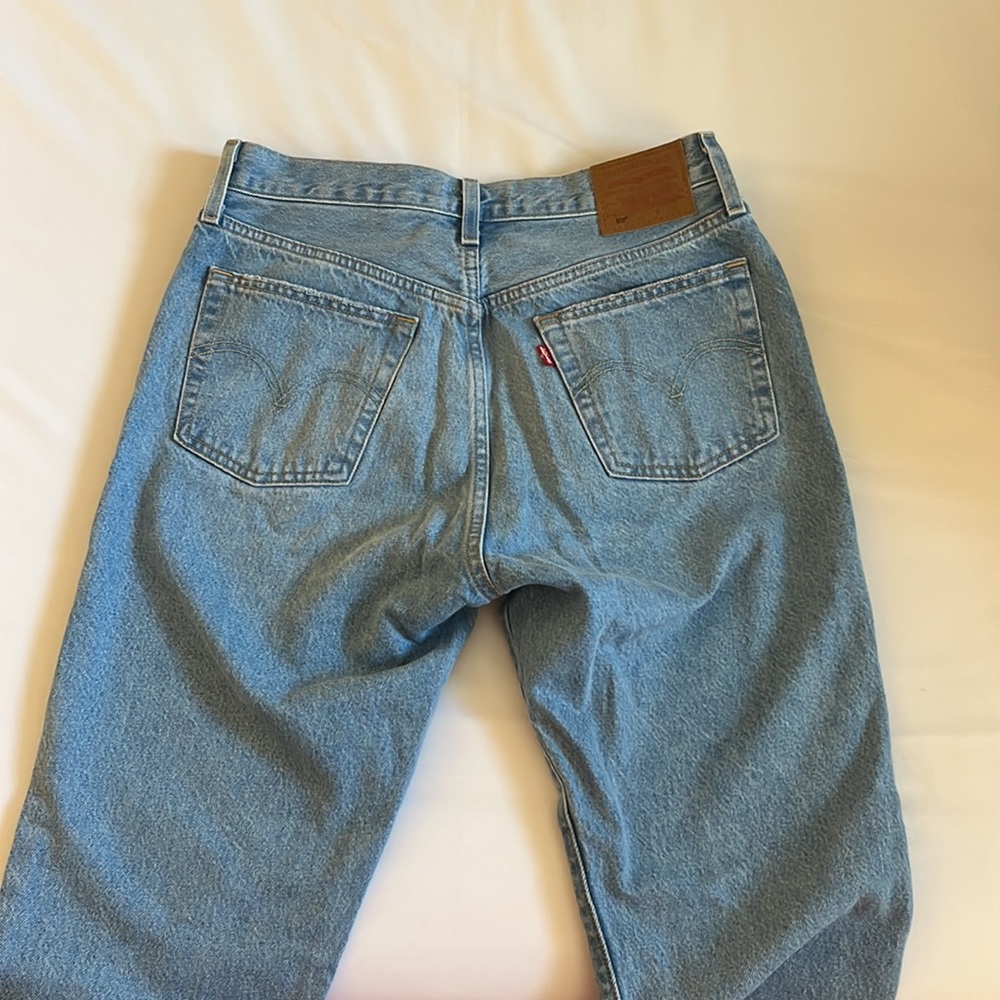 Levi 501 jeans SIZE 27/28